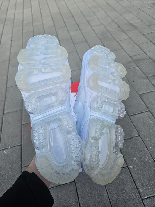 NIKE PATIKE Vapormax Plus Triple White