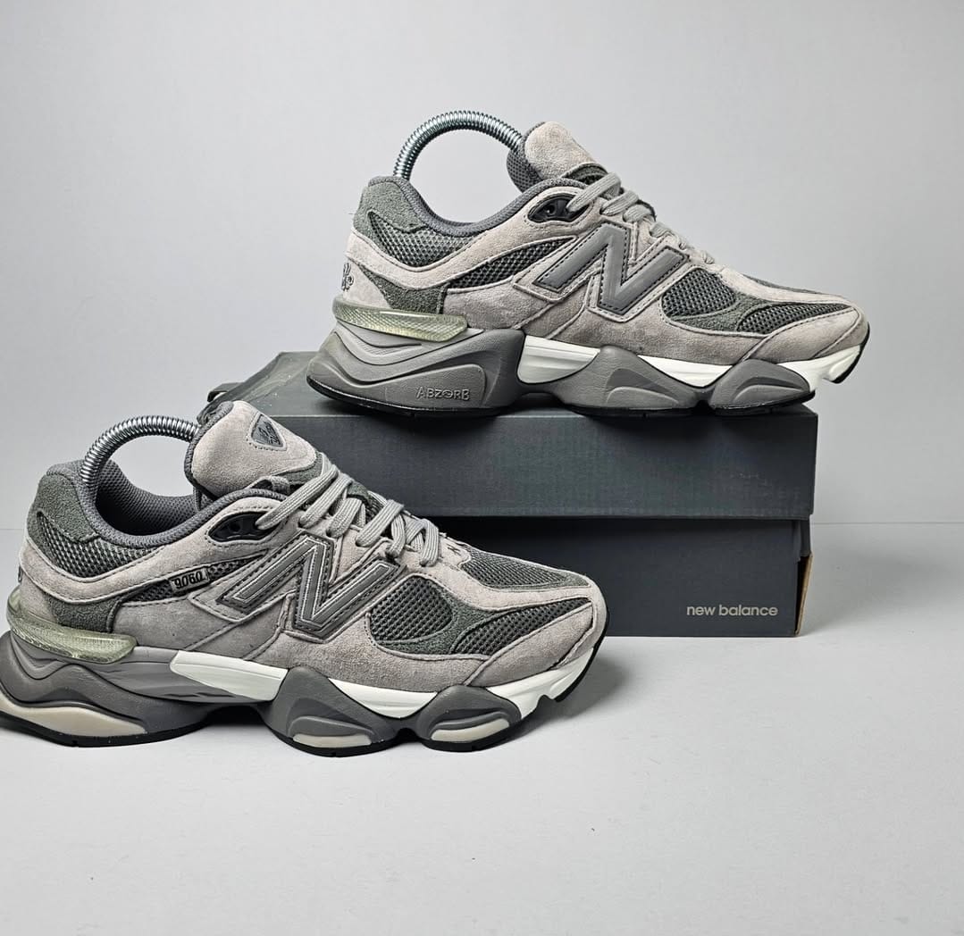NEW BALANCE 9060
