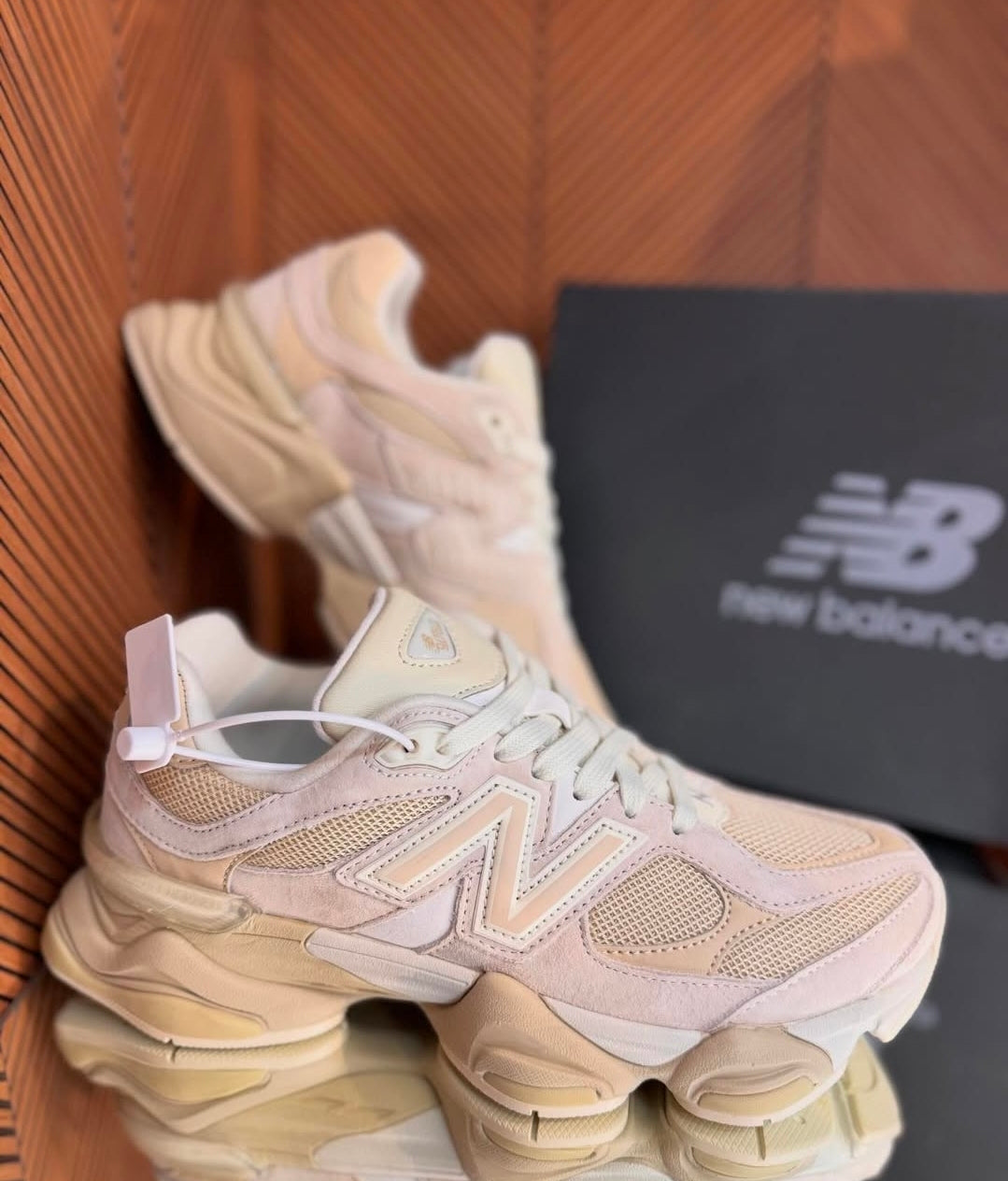 NEW BALANCE 9060