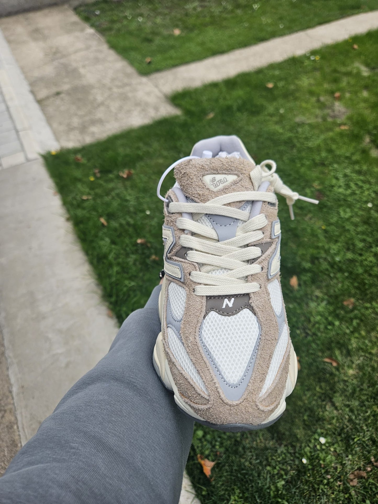 New Balance 9060