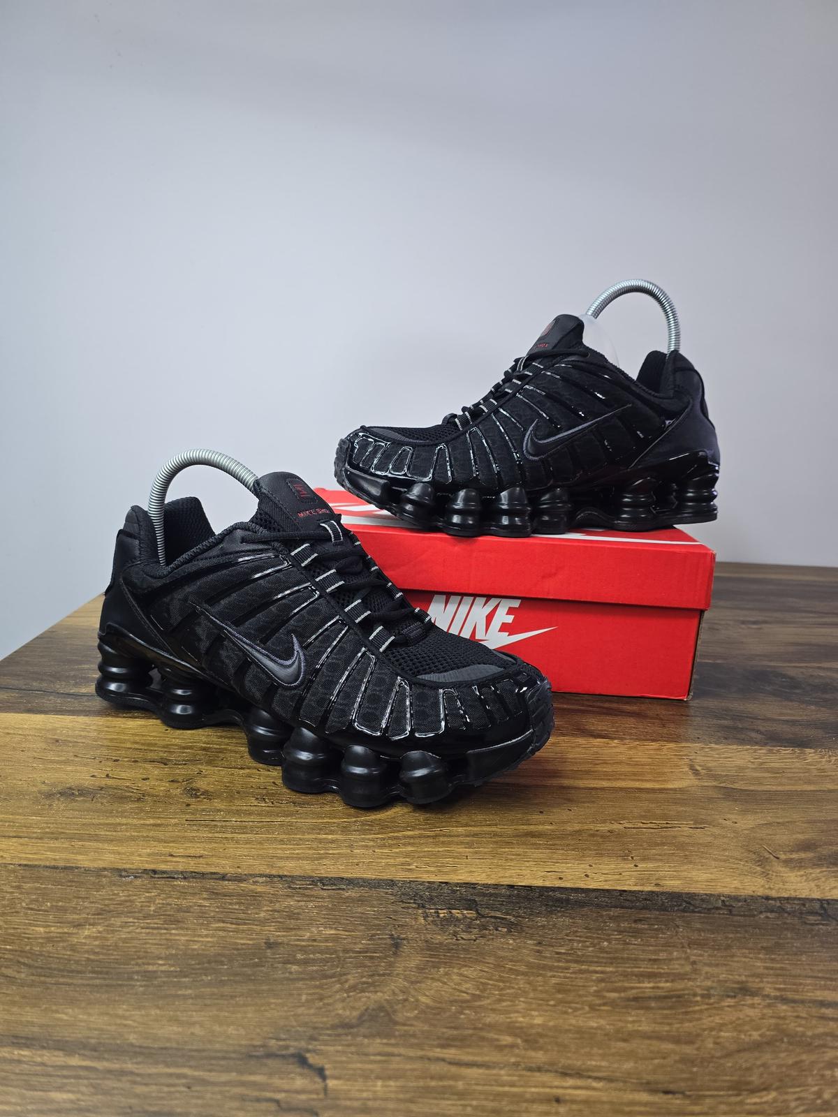 NIKE PATIKE Shox TL Triple Black Ultra