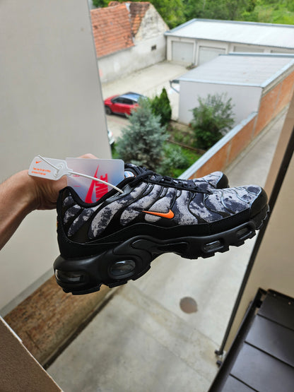NIKE PATIKE TN Camouflage