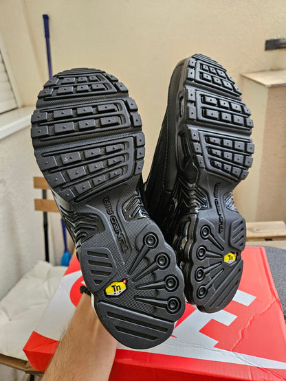 NIKE PATIKE TN3 Triple Black