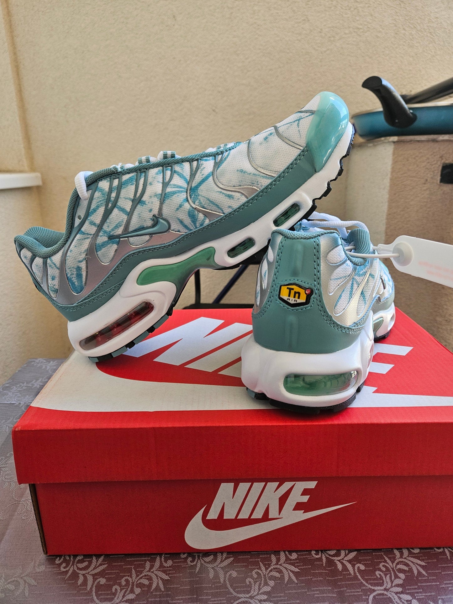 NIKE PATIKE TN Palm Trees Green