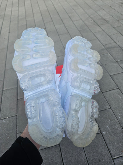 NIKE PATIKE Vapormax Plus Triple White