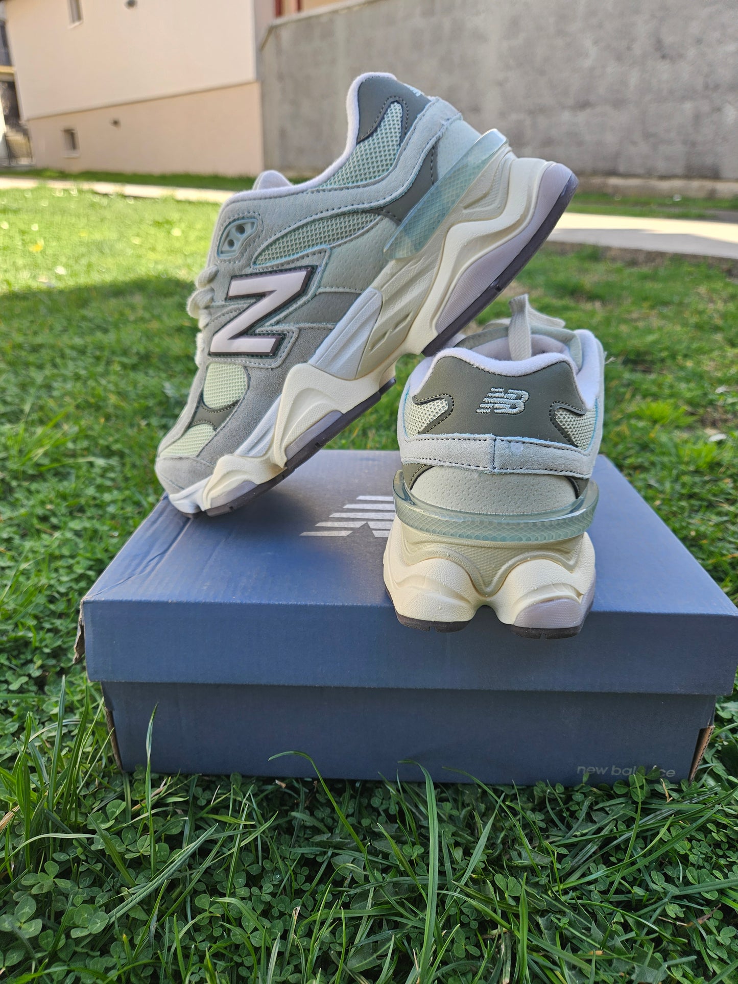 NEW BALANCE 9060