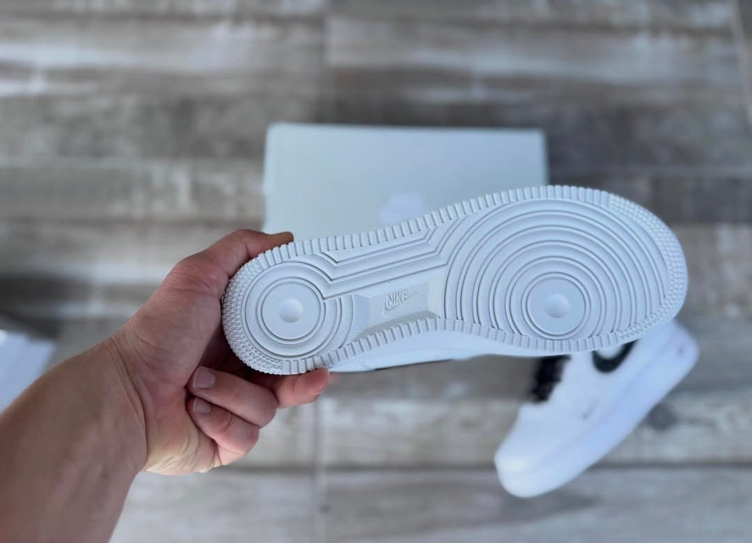 NIKE PATIKE Air Force 1