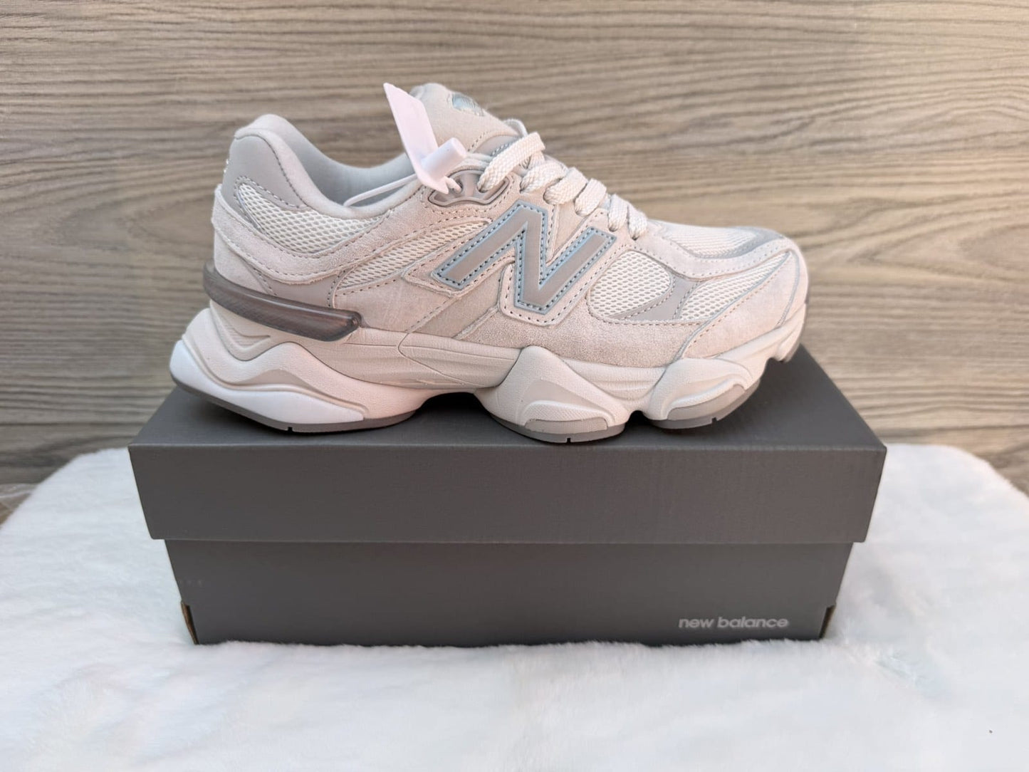 NEW BALANCE 9060