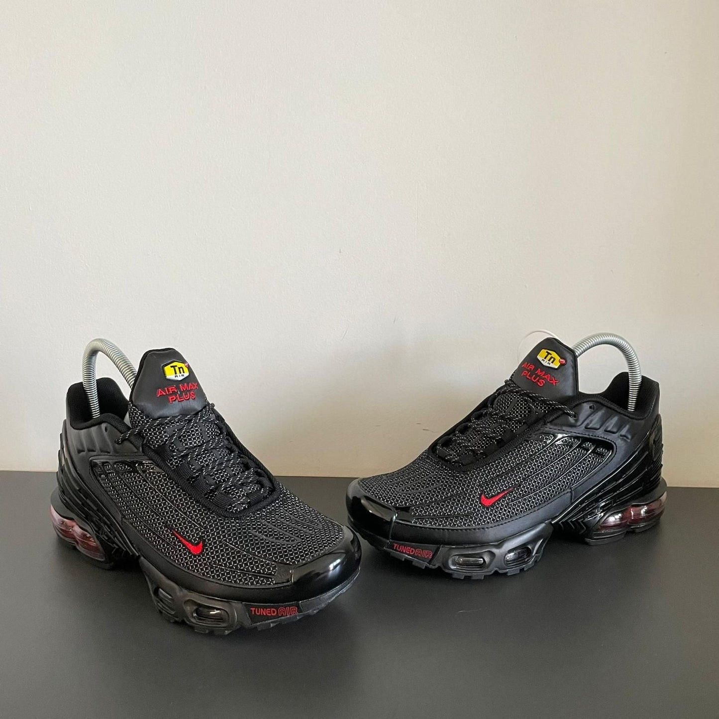 NIKE PATIKE TN3 Black Red Silver