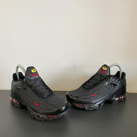 NIKE PATIKE TN3 Black Red Silver