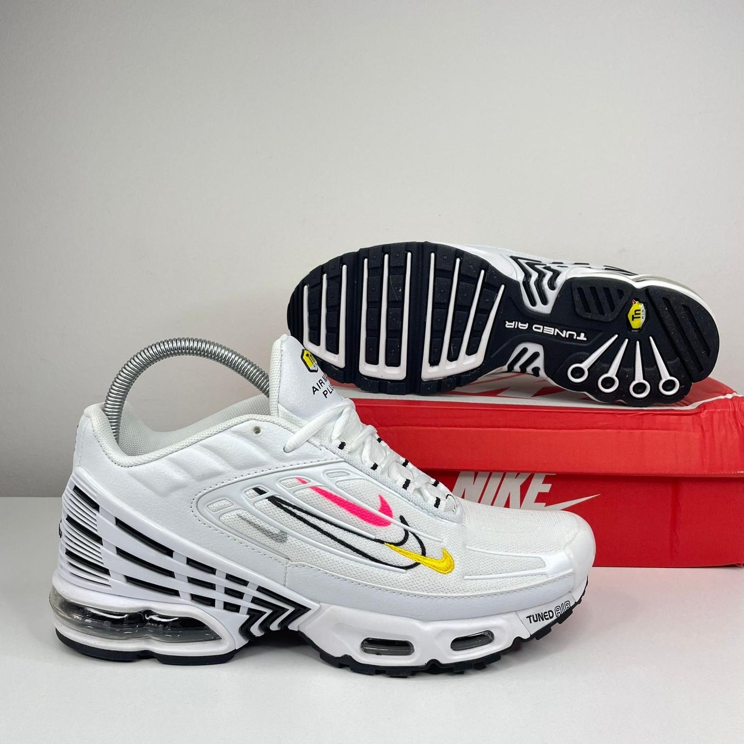 NIKE PATIKE TN3 Multi Swoosh
