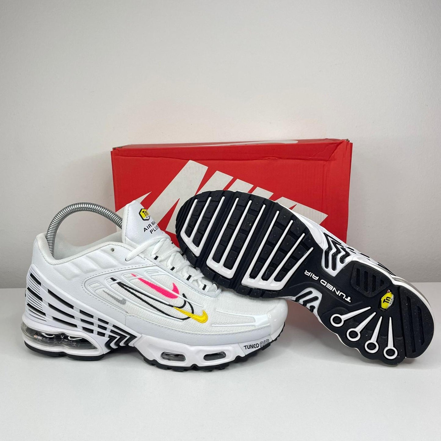NIKE PATIKE TN3 Multi Swoosh