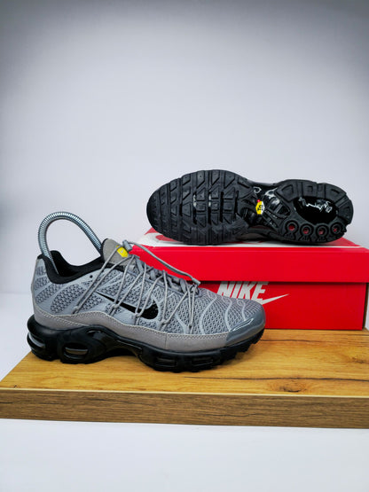 NIKE PATIKE TN Utility Wolf Grey