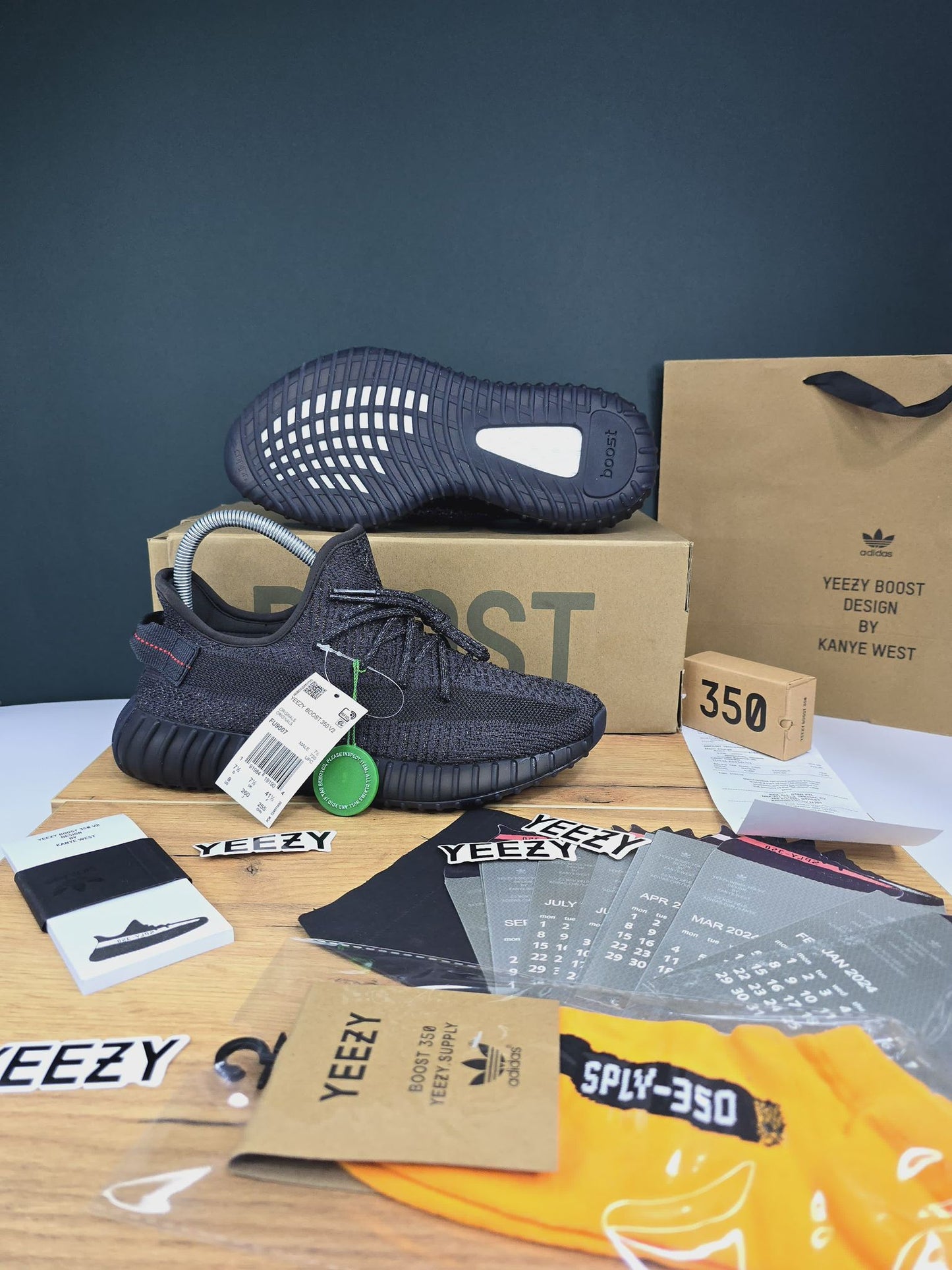 ADIDAS PATIKE Yeezy Static Black Reflective