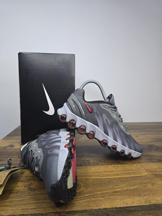 NIKE PATIKE Air Max DN8 Grey Red Black