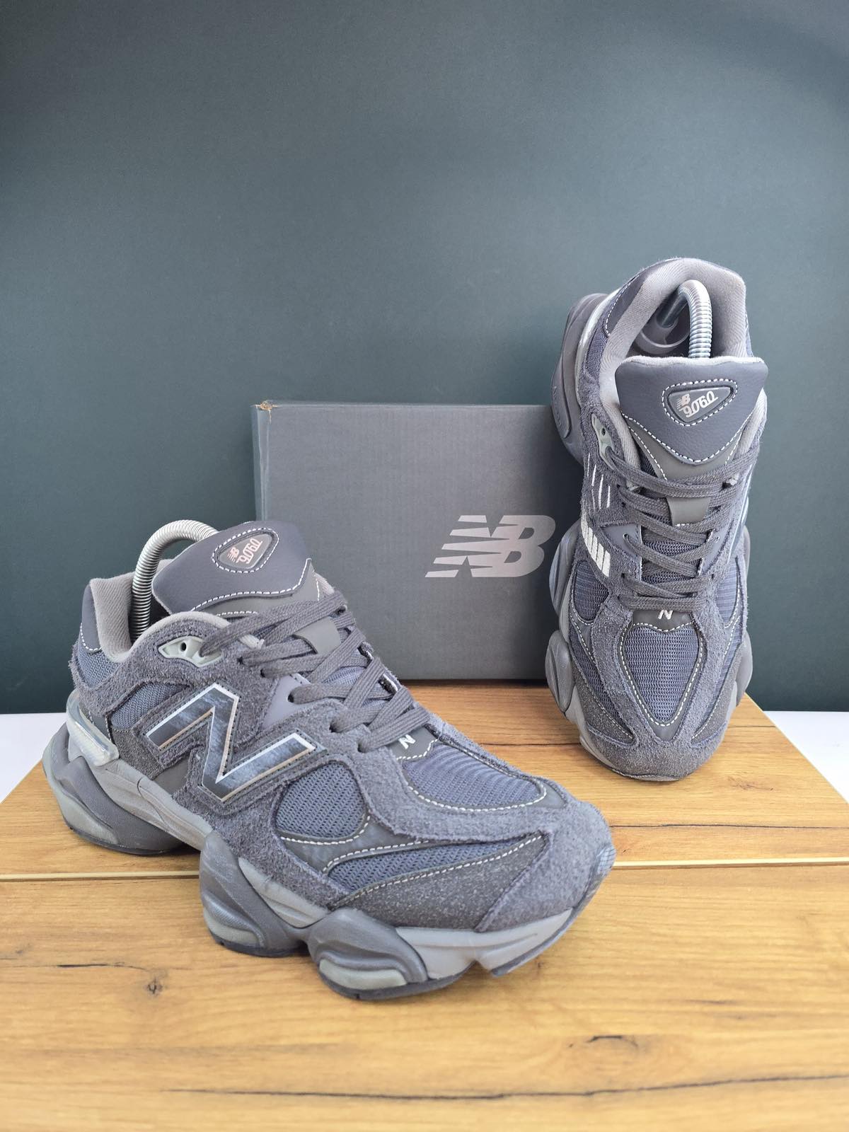 NEW BALANCE 9060