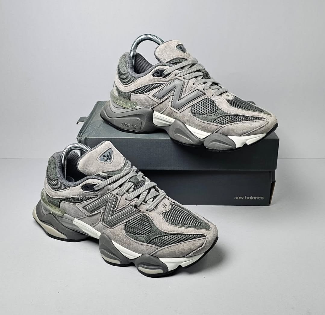 NEW BALANCE 9060