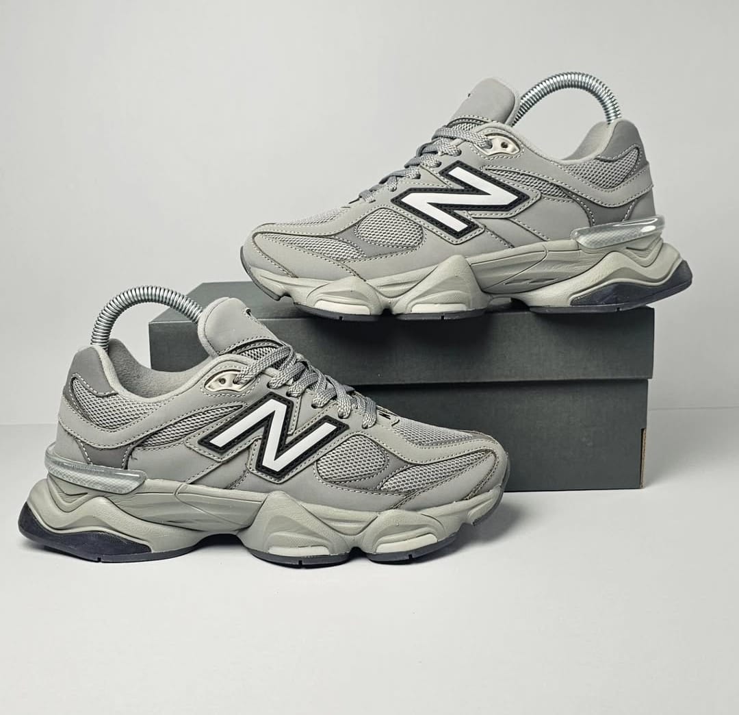 NEW BALANCE 9060