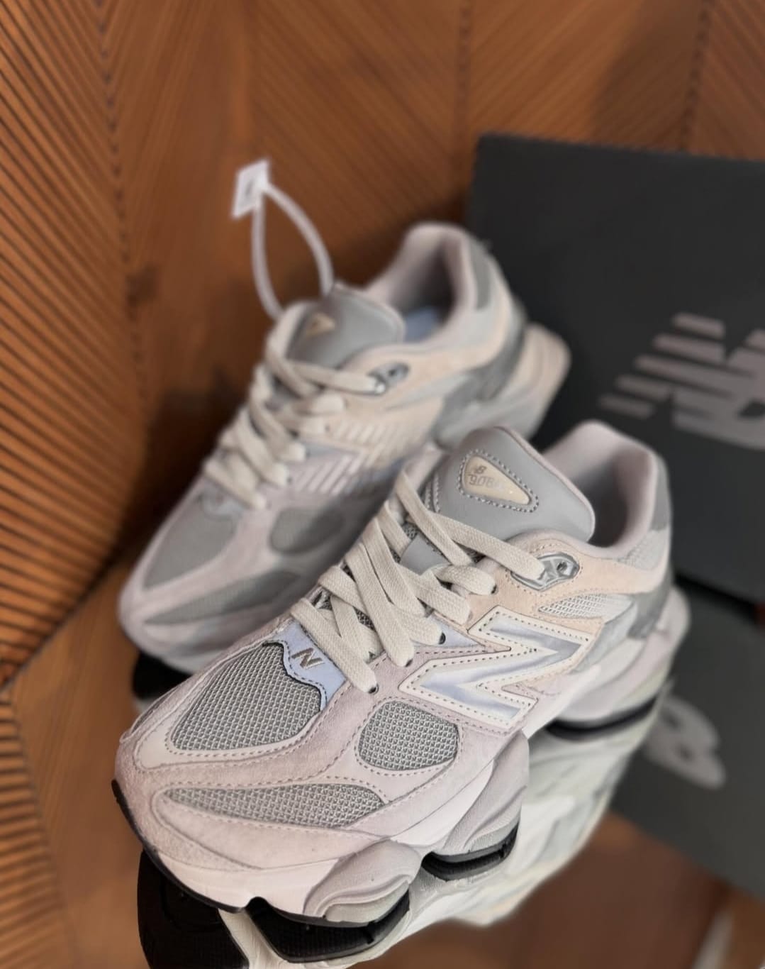 New Balance 9060