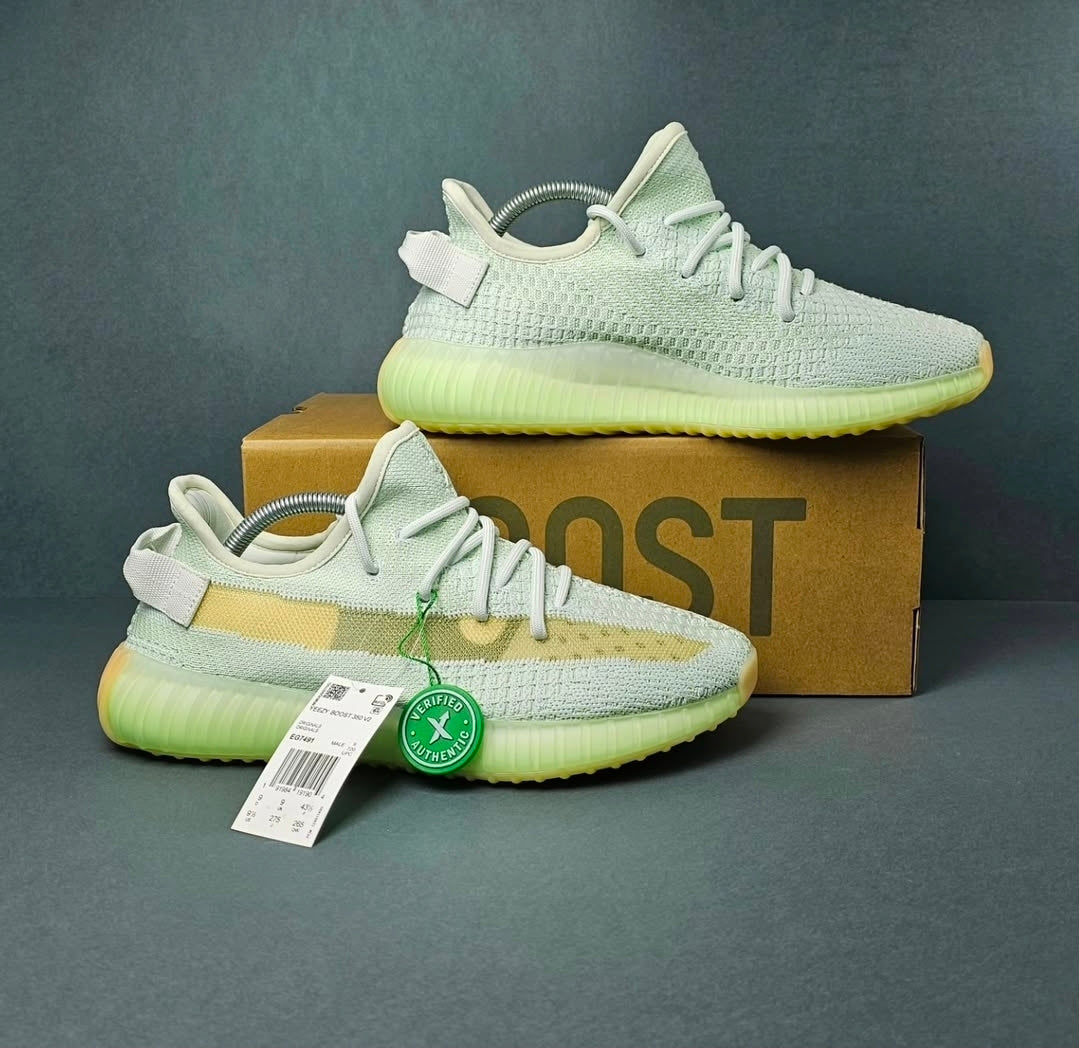 ADIDAS PATIKE Yeezy