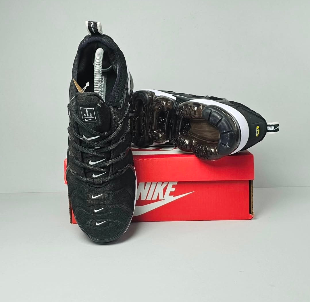 NIKE PATIKE Vapormax Plus