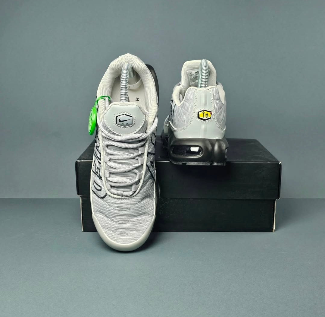 NIKE PATIKE TN Tuned