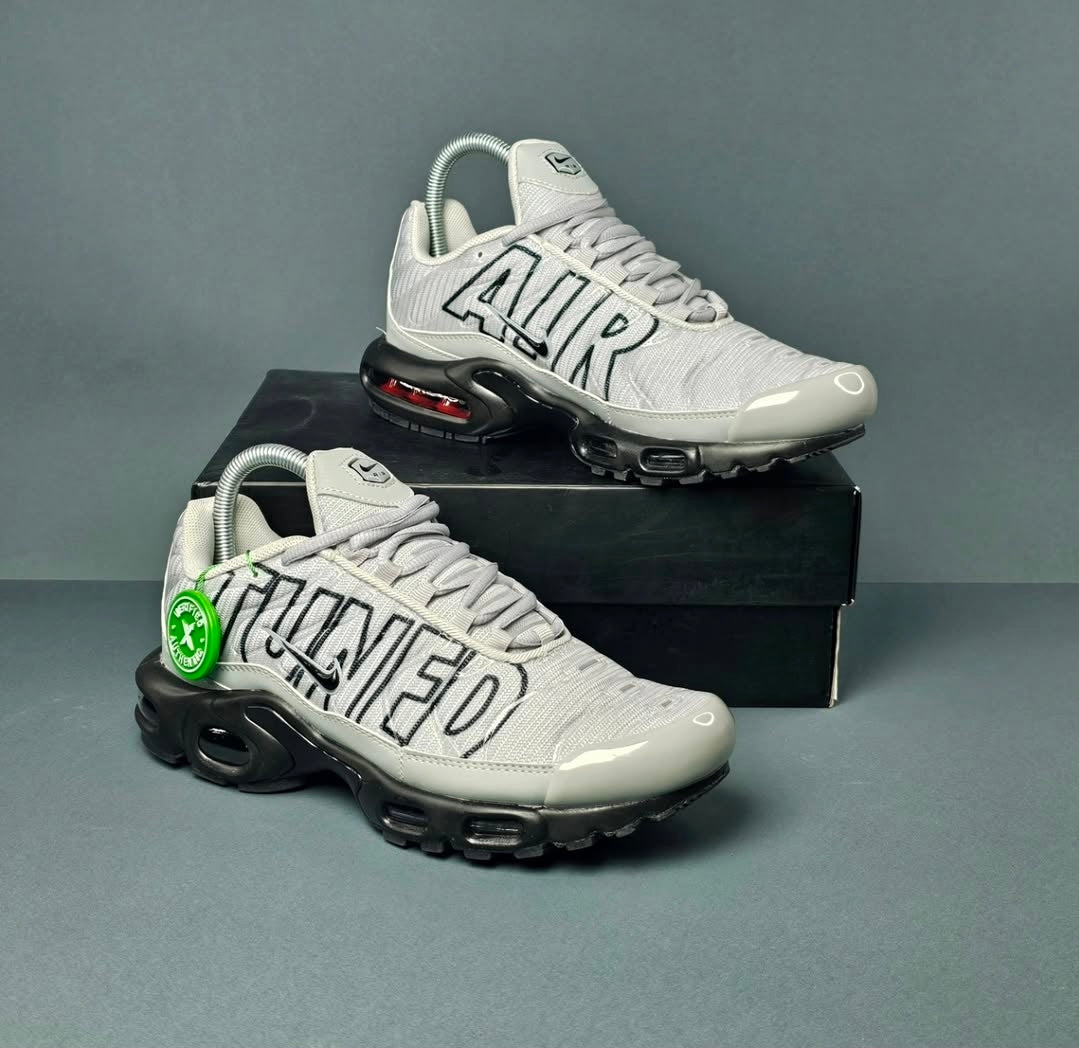 NIKE PATIKE TN Tuned