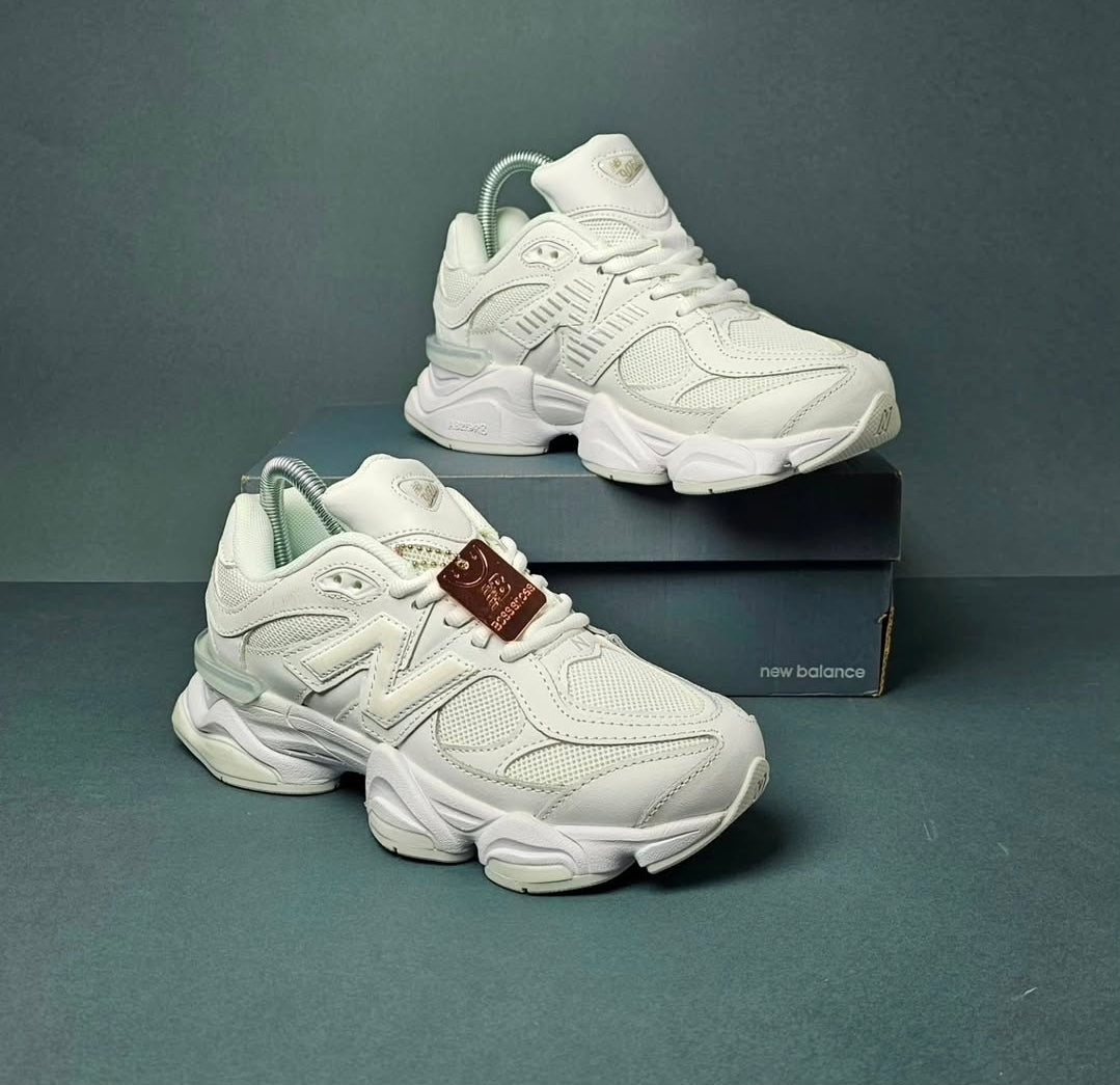 NEW BALANCE 9060
