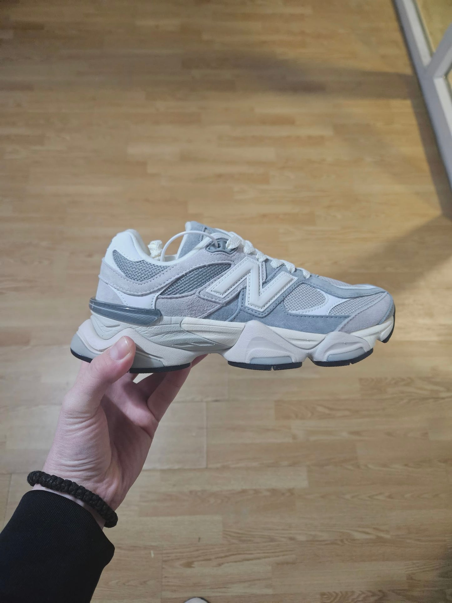 NEW BALANCE 9060