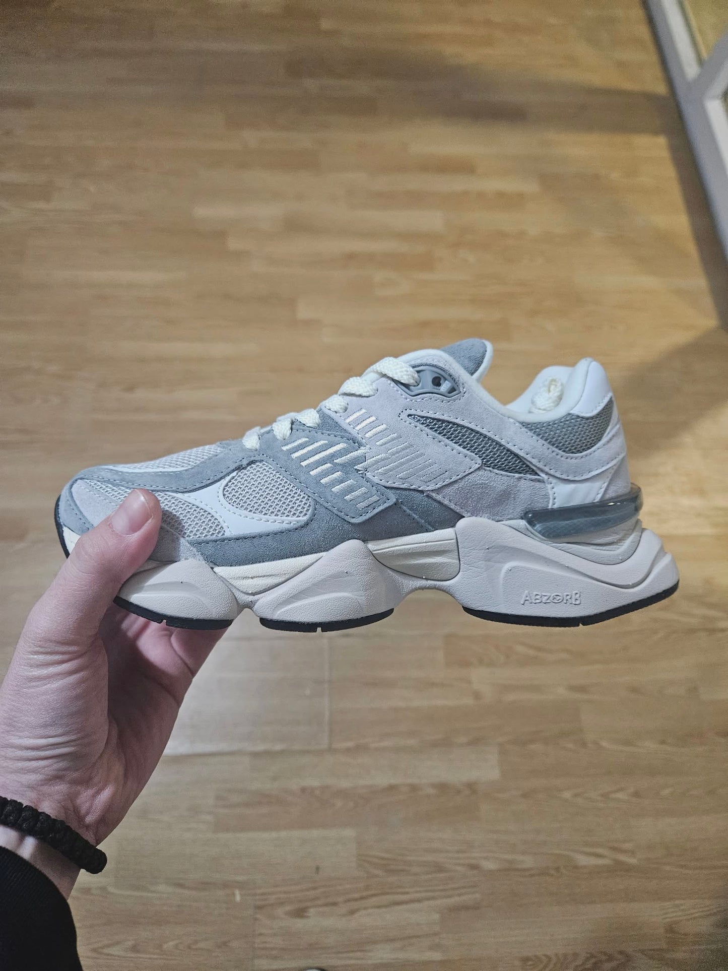 NEW BALANCE 9060