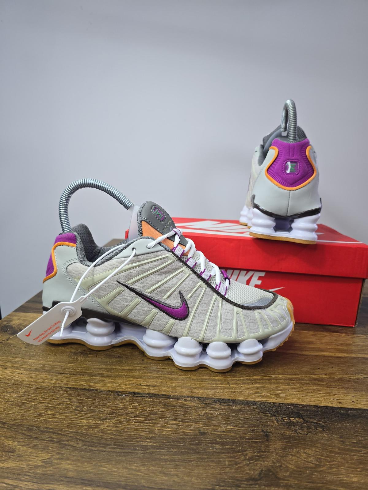NIKE PATIKE Shox TL Viotech