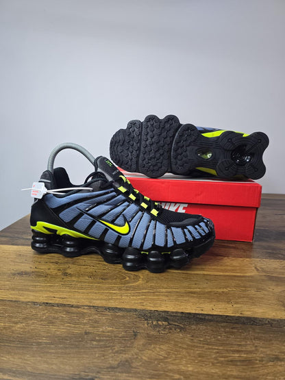 NIKE PATIKE Shox TL University Ultra