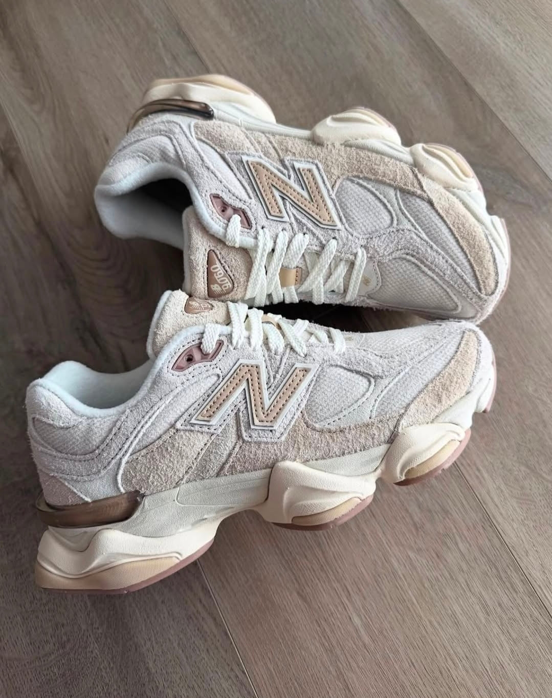 New Balance 9060
