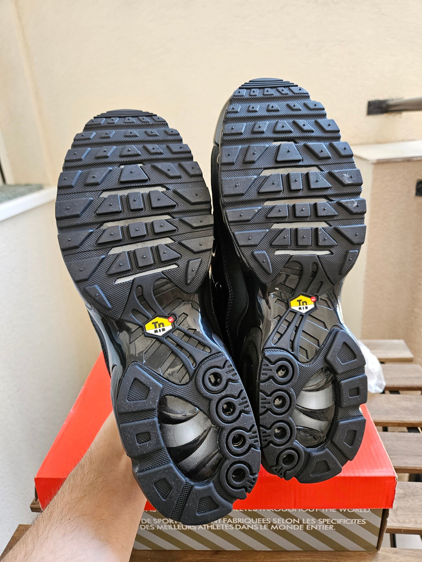 NIKE PATIKE TN Triple Black