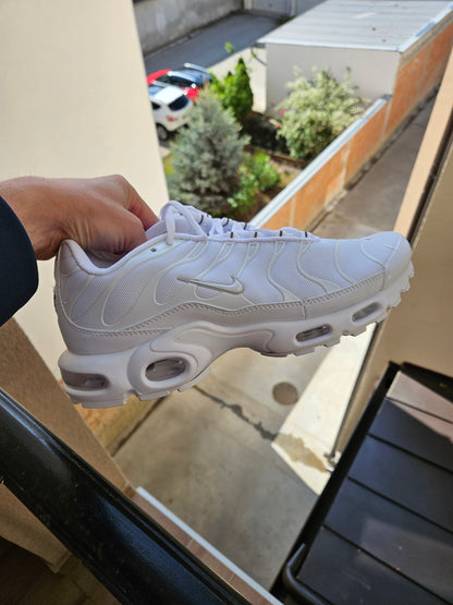 NIKE PATIKE TN Triple White