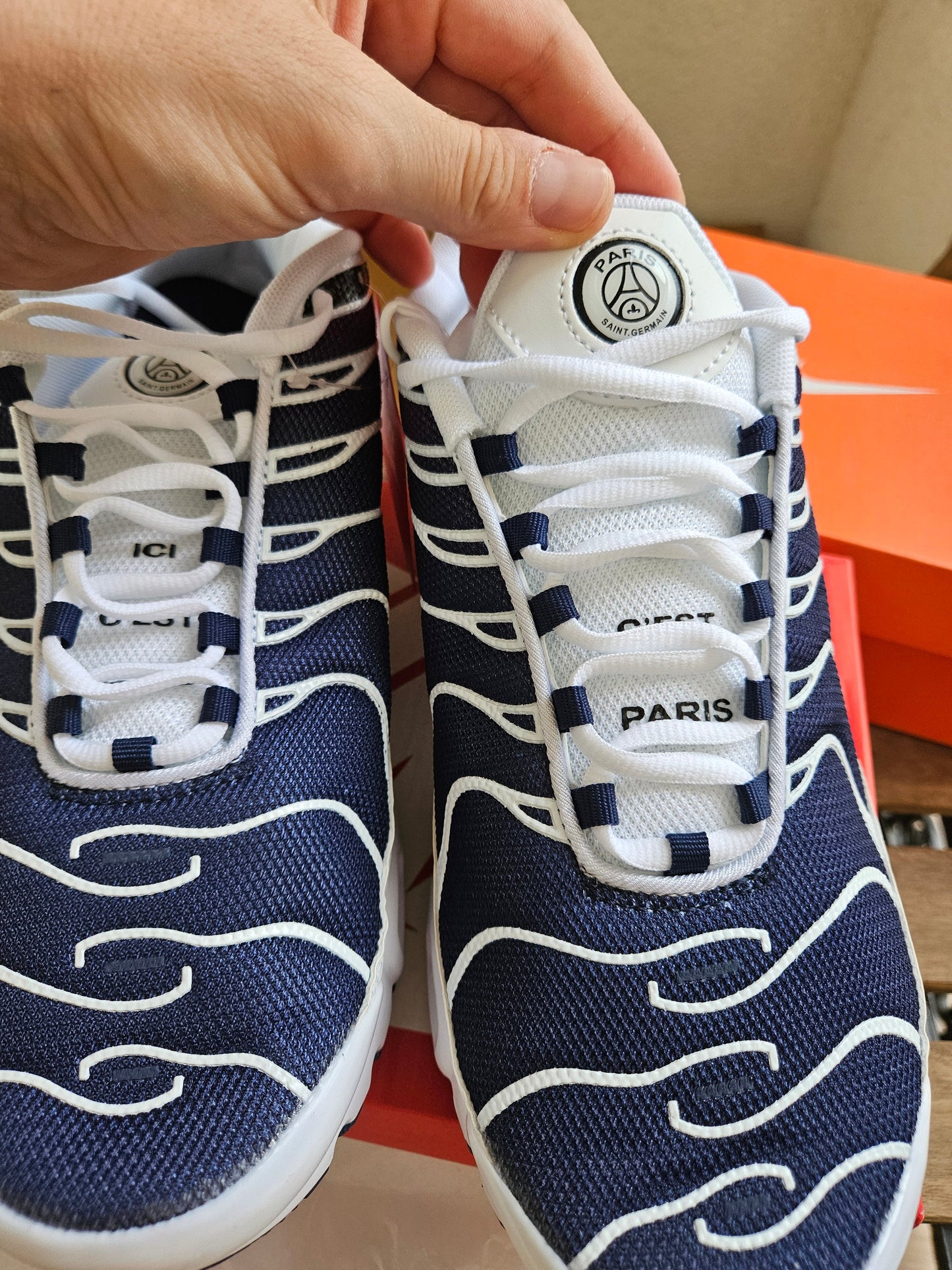 NIKE PATIKE TN PSG