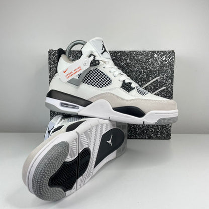 NIKE PATIKE JORDAN 4 Retro Military Black