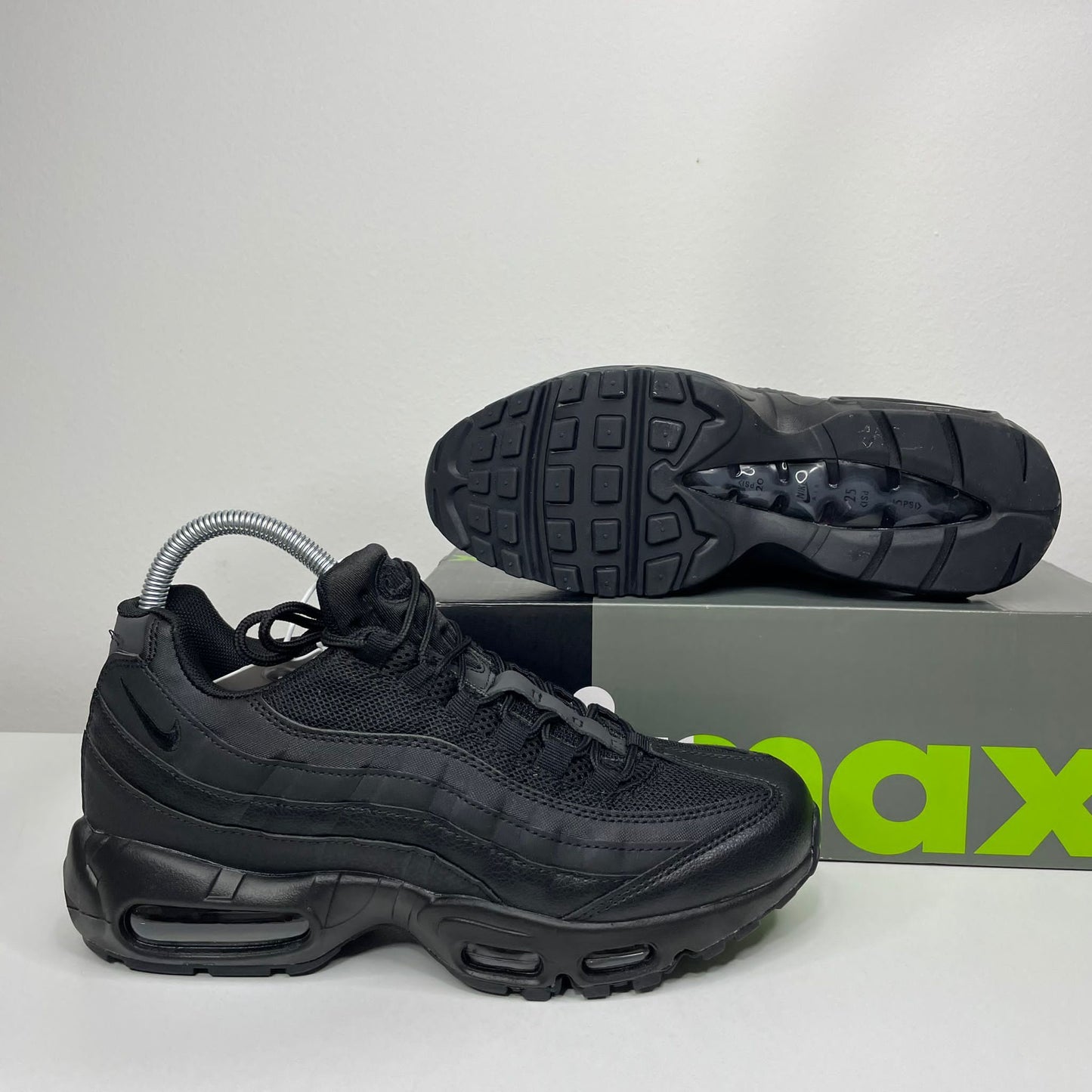 NIKE PATIKE Air Max 95 Triple Black