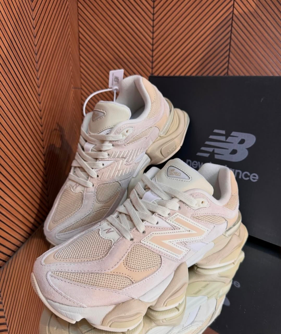NEW BALANCE 9060